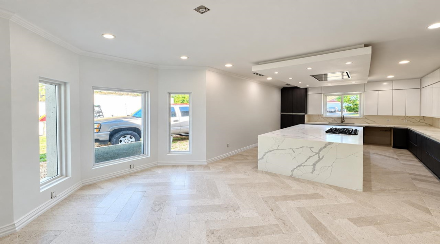 318 Linden Ln, Laredo, Texas 78041, 5 Bedrooms Bedrooms, 12 Rooms Rooms,4 BathroomsBathrooms,Residential,For Sale,318 Linden Ln,20264423