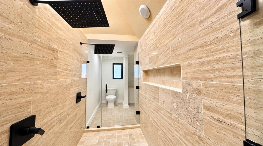 318 Linden Ln, Laredo, Texas 78041, 5 Bedrooms Bedrooms, 12 Rooms Rooms,4 BathroomsBathrooms,Residential,For Sale,318 Linden Ln,20264423