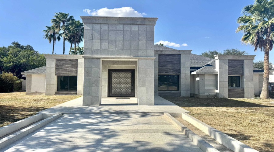 318 Linden Ln, Laredo, Texas 78041, 5 Bedrooms Bedrooms, 12 Rooms Rooms,4 BathroomsBathrooms,Residential,For Sale,318 Linden Ln,20264423