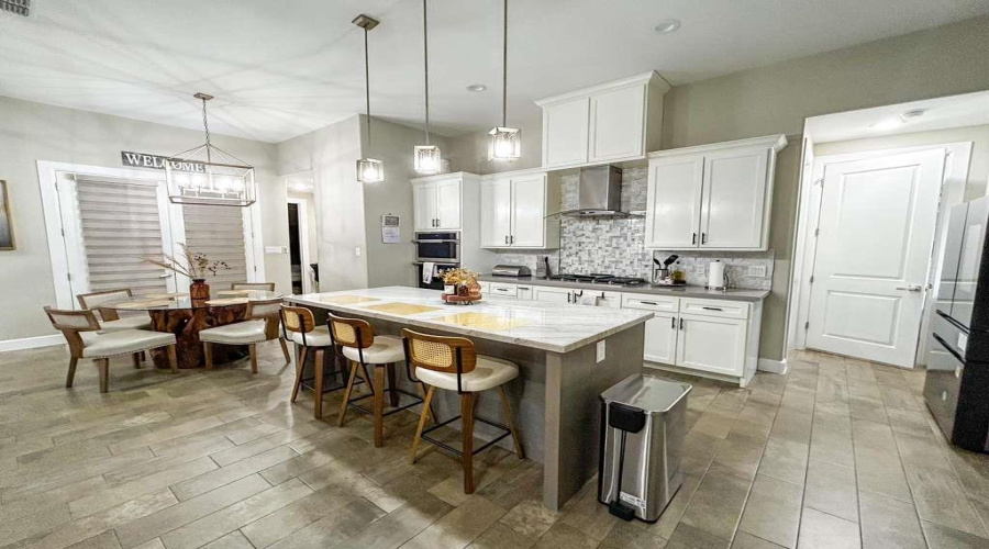 613 Puerta Del Sol, Laredo, Texas 78045, 4 Bedrooms Bedrooms, 6 Rooms Rooms,3 BathroomsBathrooms,Residential,For Sale,613 Puerta Del Sol,20264424