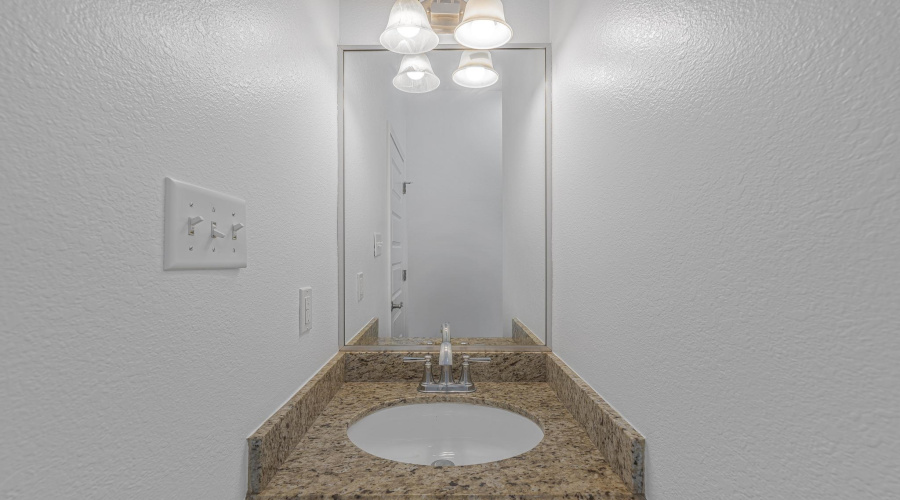 126 Guanajuato Dr., Laredo, Texas 78045, 4 Bedrooms Bedrooms, 8 Rooms Rooms,2 BathroomsBathrooms,Residential,For Sale,126 Guanajuato Dr.,20264427