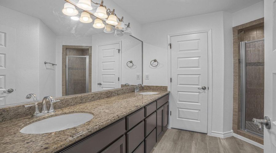 126 Guanajuato Dr., Laredo, Texas 78045, 4 Bedrooms Bedrooms, 8 Rooms Rooms,2 BathroomsBathrooms,Residential,For Sale,126 Guanajuato Dr.,20264427