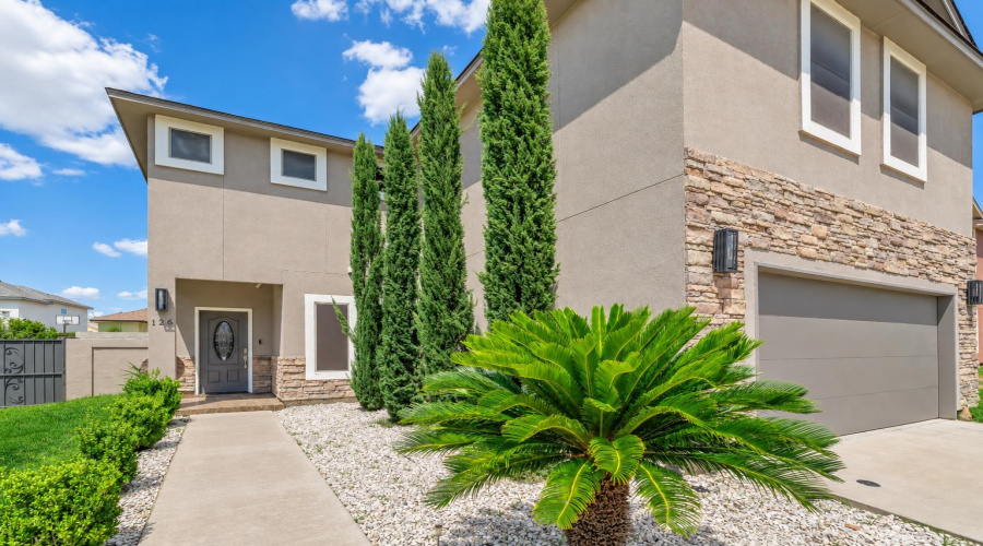 126 Guanajuato Dr., Laredo, Texas 78045, 4 Bedrooms Bedrooms, 8 Rooms Rooms,2 BathroomsBathrooms,Residential,For Sale,126 Guanajuato Dr.,20264427