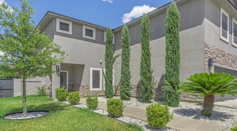 126 Guanajuato Dr., Laredo, Texas 78045, 4 Bedrooms Bedrooms, 8 Rooms Rooms,2 BathroomsBathrooms,Residential,For Sale,126 Guanajuato Dr.,20264427