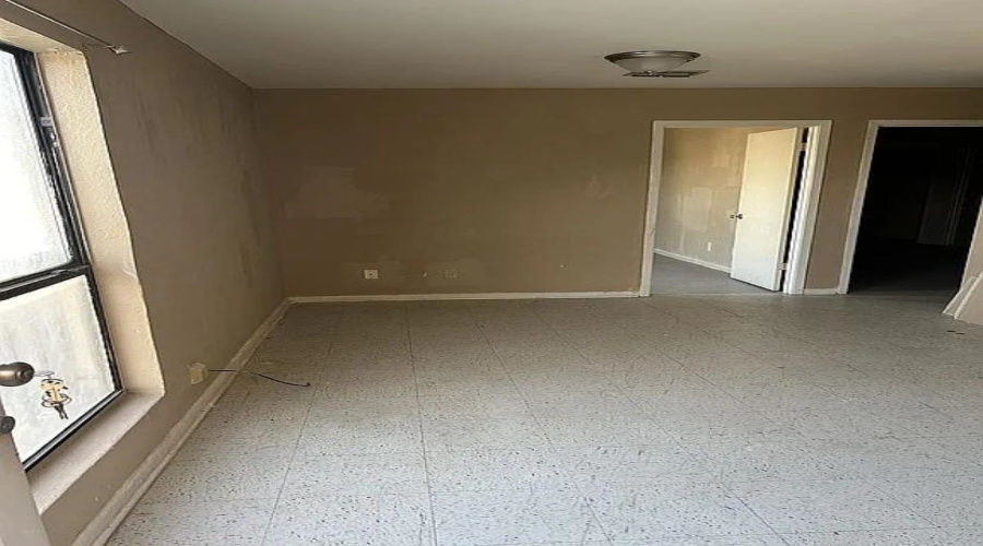920 San Ygnacio Ave., Laredo, Texas 78040, ,Multi-family,For Sale,920 San Ygnacio Ave.,20264428