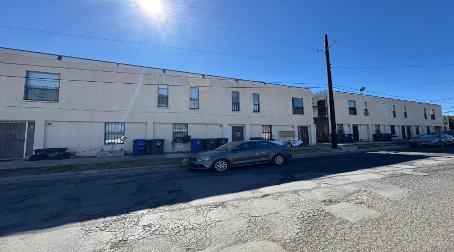 920 San Ygnacio Ave., Laredo, Texas 78040, ,Multi-family,For Sale,920 San Ygnacio Ave.,20264428