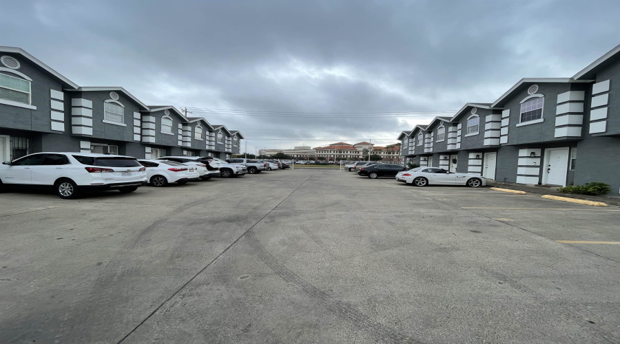 4018 N Meadow Ave, LAREDO, Texas 78041, 2 Bedrooms Bedrooms, 4 Rooms Rooms,1 BathroomBathrooms,Residential,For Rent,4018 N Meadow Ave,20264435