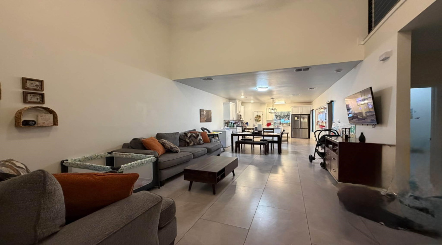 5423 Capilla St., Laredo, Texas 78046, 3 Bedrooms Bedrooms, 6 Rooms Rooms,2 BathroomsBathrooms,Residential,For Sale,5423 Capilla St.,20264437