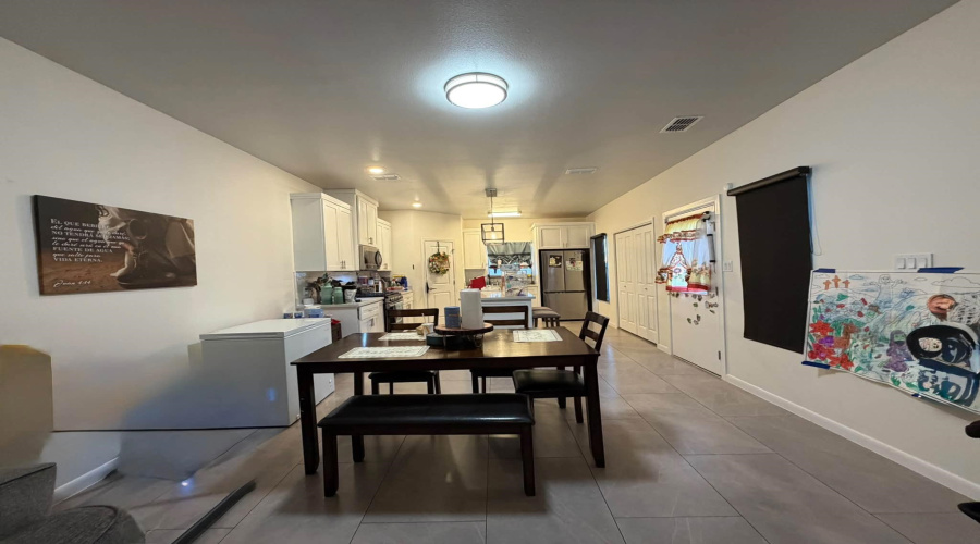 5423 Capilla St., Laredo, Texas 78046, 3 Bedrooms Bedrooms, 6 Rooms Rooms,2 BathroomsBathrooms,Residential,For Sale,5423 Capilla St.,20264437