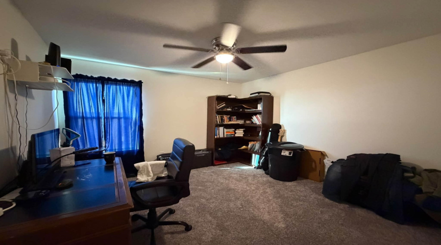 5423 Capilla St., Laredo, Texas 78046, 3 Bedrooms Bedrooms, 6 Rooms Rooms,2 BathroomsBathrooms,Residential,For Sale,5423 Capilla St.,20264437