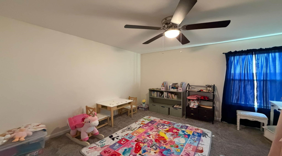 5423 Capilla St., Laredo, Texas 78046, 3 Bedrooms Bedrooms, 6 Rooms Rooms,2 BathroomsBathrooms,Residential,For Sale,5423 Capilla St.,20264437