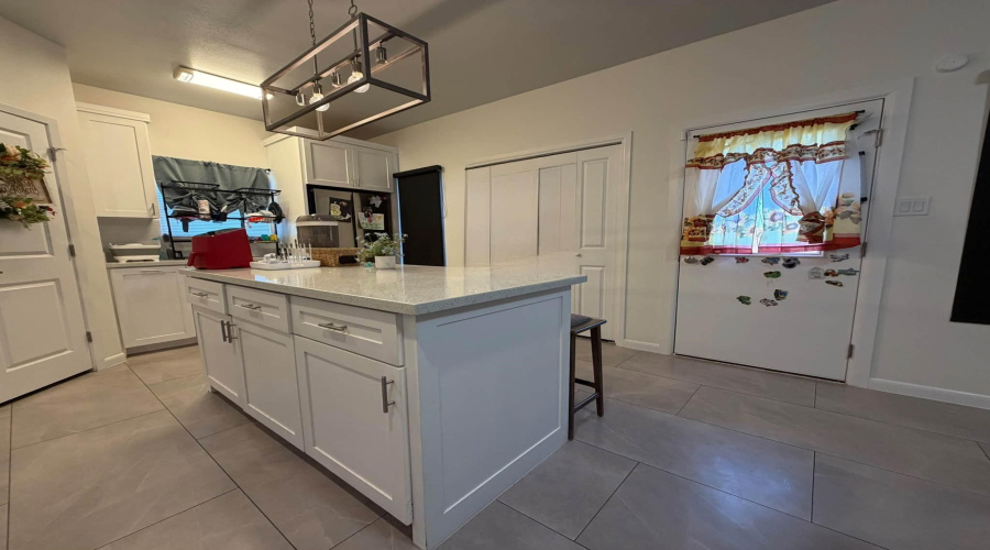 5423 Capilla St., Laredo, Texas 78046, 3 Bedrooms Bedrooms, 6 Rooms Rooms,2 BathroomsBathrooms,Residential,For Sale,5423 Capilla St.,20264437