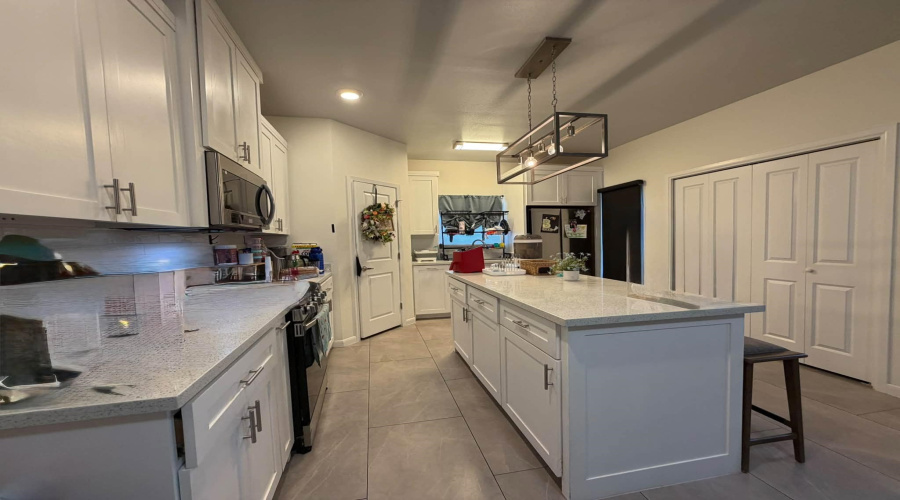 5423 Capilla St., Laredo, Texas 78046, 3 Bedrooms Bedrooms, 6 Rooms Rooms,2 BathroomsBathrooms,Residential,For Sale,5423 Capilla St.,20264437