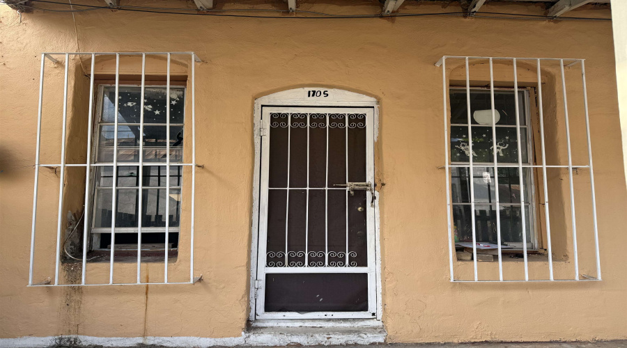 1701 Lincoln St, Laredo, Texas 78040, 1 Bedroom Bedrooms, 2 Rooms Rooms,1 BathroomBathrooms,Residential,For Rent,1701 Lincoln St,20264443