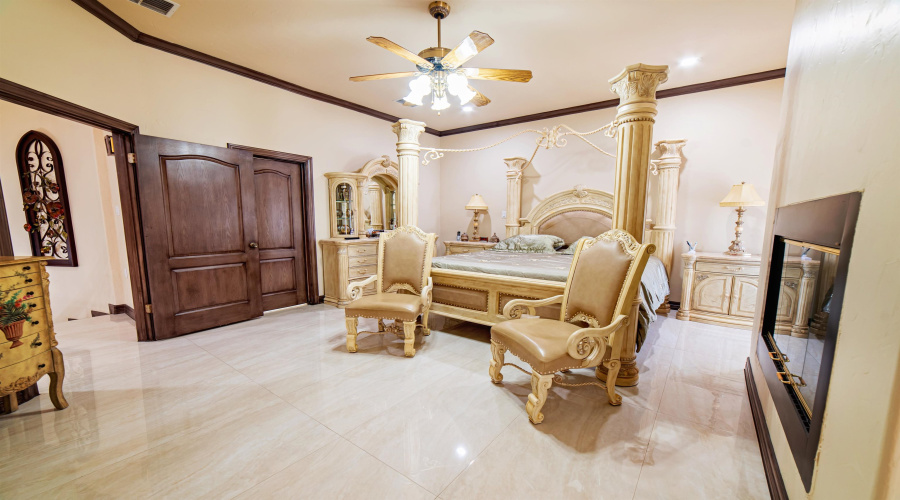 110 Windsor Rd, LAREDO, Texas 78045, 5 Bedrooms Bedrooms, 11 Rooms Rooms,5 BathroomsBathrooms,Residential,For Sale,110 Windsor Rd,20264444