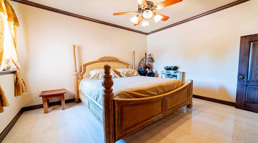 110 Windsor Rd, LAREDO, Texas 78045, 5 Bedrooms Bedrooms, 11 Rooms Rooms,5 BathroomsBathrooms,Residential,For Sale,110 Windsor Rd,20264444