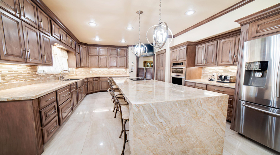 110 Windsor Rd, LAREDO, Texas 78045, 5 Bedrooms Bedrooms, 11 Rooms Rooms,5 BathroomsBathrooms,Residential,For Sale,110 Windsor Rd,20264444
