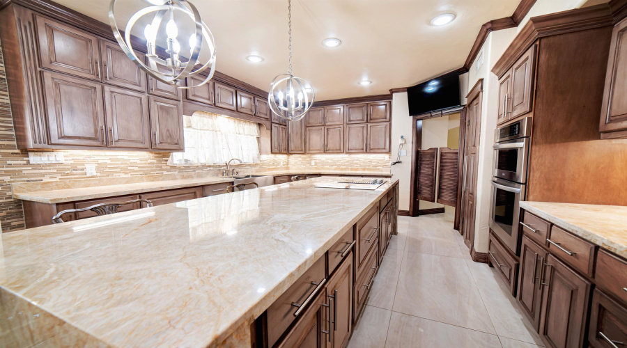 110 Windsor Rd, LAREDO, Texas 78045, 5 Bedrooms Bedrooms, 11 Rooms Rooms,5 BathroomsBathrooms,Residential,For Sale,110 Windsor Rd,20264444