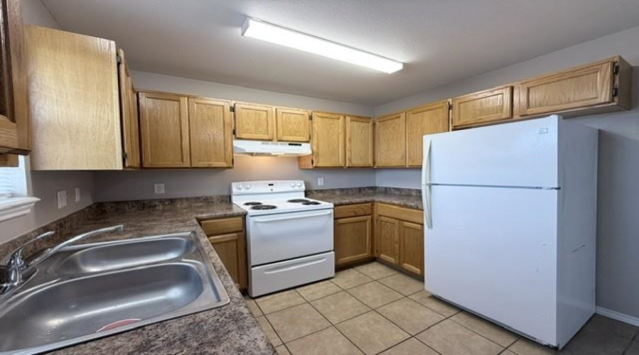 902 Laredo St, Laredo, Texas 78040, 2 Bedrooms Bedrooms, 4 Rooms Rooms,1 BathroomBathrooms,Residential,For Rent,902 Laredo St,20264445