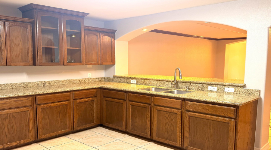 116 Knoll Ave, Laredo, Texas 78045, 3 Bedrooms Bedrooms, 6 Rooms Rooms,2 BathroomsBathrooms,Residential,For Rent,116 Knoll Ave,20264446