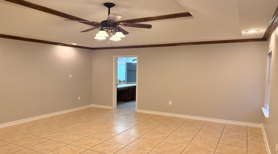 116 Knoll Ave, Laredo, Texas 78045, 3 Bedrooms Bedrooms, 6 Rooms Rooms,2 BathroomsBathrooms,Residential,For Rent,116 Knoll Ave,20264446