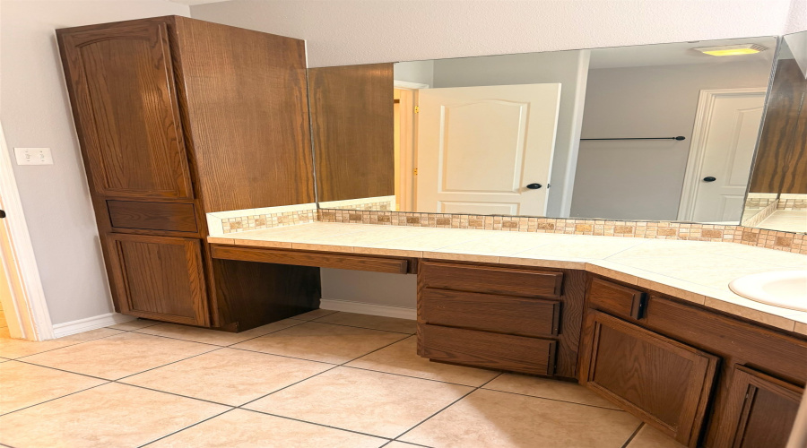116 Knoll Ave, Laredo, Texas 78045, 3 Bedrooms Bedrooms, 6 Rooms Rooms,2 BathroomsBathrooms,Residential,For Rent,116 Knoll Ave,20264446