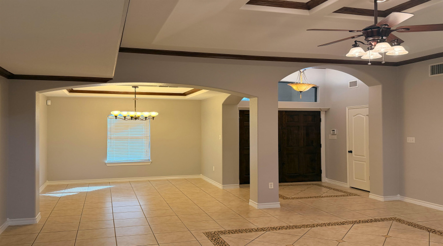 116 Knoll Ave, Laredo, Texas 78045, 3 Bedrooms Bedrooms, 6 Rooms Rooms,2 BathroomsBathrooms,Residential,For Rent,116 Knoll Ave,20264446
