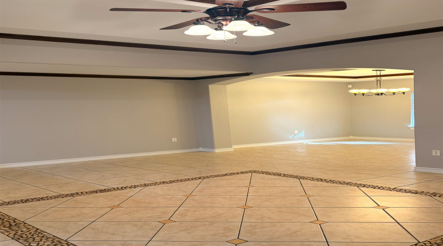 116 Knoll Ave, Laredo, Texas 78045, 3 Bedrooms Bedrooms, 6 Rooms Rooms,2 BathroomsBathrooms,Residential,For Rent,116 Knoll Ave,20264446