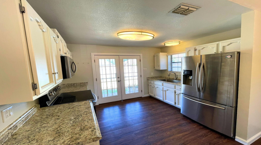 306 Potranca Ct, Laredo, Texas 78045, 3 Bedrooms Bedrooms, 6 Rooms Rooms,2 BathroomsBathrooms,Residential,For Rent,306 Potranca Ct,20264451