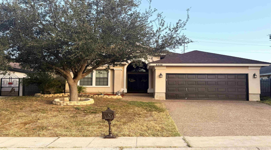 3218 Imperial Dr, Laredo, Texas 78045, 3 Bedrooms Bedrooms, 6 Rooms Rooms,2 BathroomsBathrooms,Residential,For Rent,3218 Imperial Dr,20264452