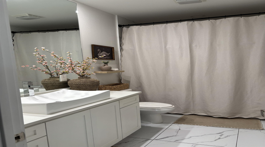 4018 Bella St., Laredo, Texas 78046, 3 Bedrooms Bedrooms, 5 Rooms Rooms,2 BathroomsBathrooms,Residential,For Rent,4018 Bella St.,20264453