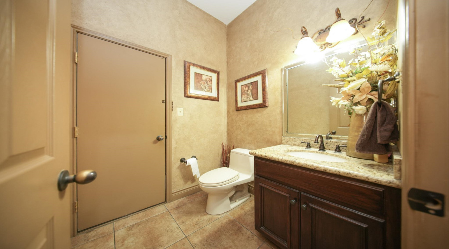 4120 De Novo St, LAREDO, Texas 78045, 4 Bedrooms Bedrooms, 8 Rooms Rooms,3 BathroomsBathrooms,Residential,For Sale,4120 De Novo St,20264454