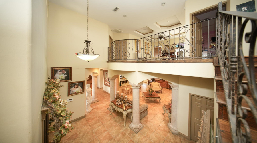 4120 De Novo St, LAREDO, Texas 78045, 4 Bedrooms Bedrooms, 8 Rooms Rooms,3 BathroomsBathrooms,Residential,For Sale,4120 De Novo St,20264454