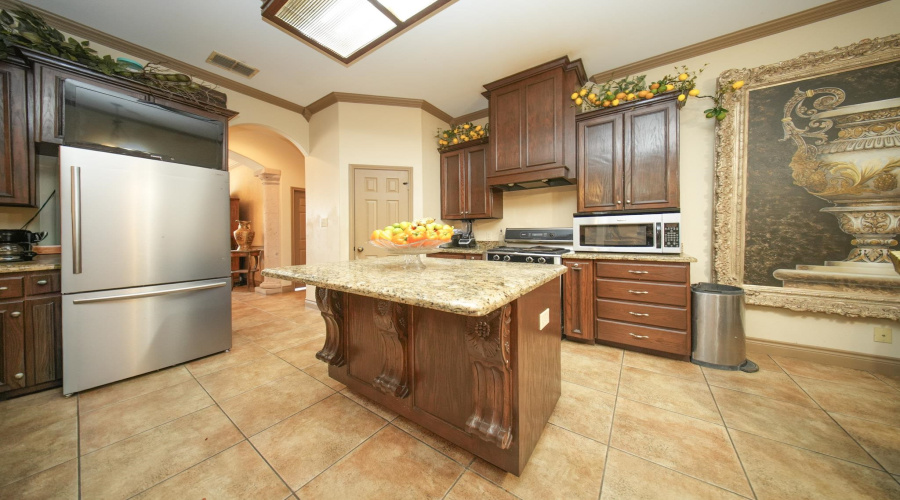 4120 De Novo St, LAREDO, Texas 78045, 4 Bedrooms Bedrooms, 8 Rooms Rooms,3 BathroomsBathrooms,Residential,For Sale,4120 De Novo St,20264454
