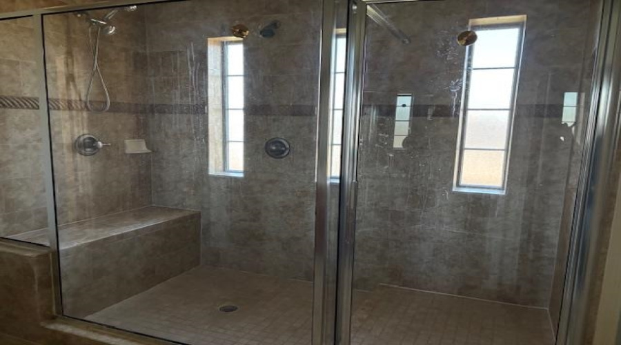 9813 Sandhill Dr, Laredo, Texas 78045-0000, 4 Bedrooms Bedrooms, 7 Rooms Rooms,3 BathroomsBathrooms,Residential,For Rent,9813 Sandhill Dr,20264457