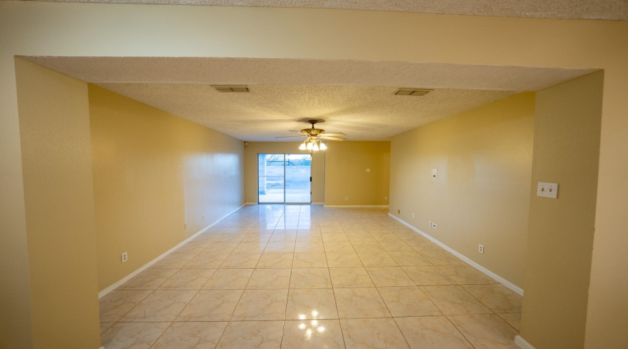 725 Baretta Ct, Laredo, Texas 78043, 3 Bedrooms Bedrooms, 6 Rooms Rooms,2 BathroomsBathrooms,Residential,For Sale,725 Baretta Ct,20264458