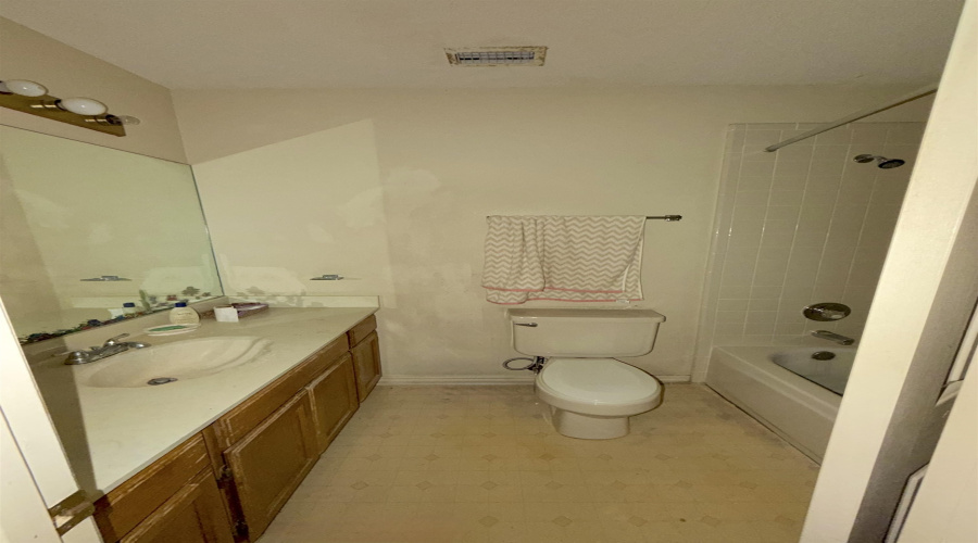 8904 Crossway Dr, Laredo, Texas 78045, 3 Bedrooms Bedrooms, 6 Rooms Rooms,2 BathroomsBathrooms,Residential,For Sale,8904 Crossway Dr,20264461