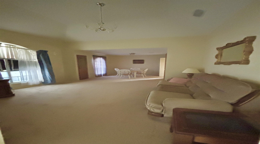 8904 Crossway Dr, Laredo, Texas 78045, 3 Bedrooms Bedrooms, 6 Rooms Rooms,2 BathroomsBathrooms,Residential,For Sale,8904 Crossway Dr,20264461