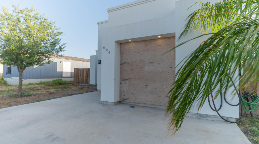 624 Rockrose Dr, Laredo, Texas 78046, 3 Bedrooms Bedrooms, 5 Rooms Rooms,2 BathroomsBathrooms,Residential,For Sale,624 Rockrose Dr,20264462