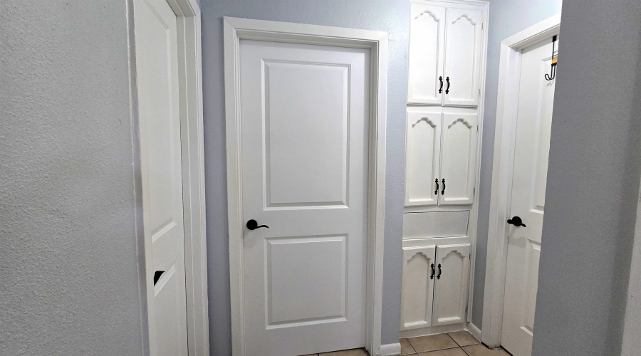 4902 Marcella Ave, Laredo, Texas 78041, 2 Bedrooms Bedrooms, 3 Rooms Rooms,1 BathroomBathrooms,Residential,For Sale,4902 Marcella Ave,20261904