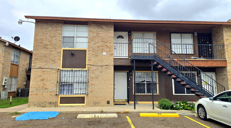 4902 Marcella Ave, Laredo, Texas 78041, 2 Bedrooms Bedrooms, 3 Rooms Rooms,1 BathroomBathrooms,Residential,For Sale,4902 Marcella Ave,20261904