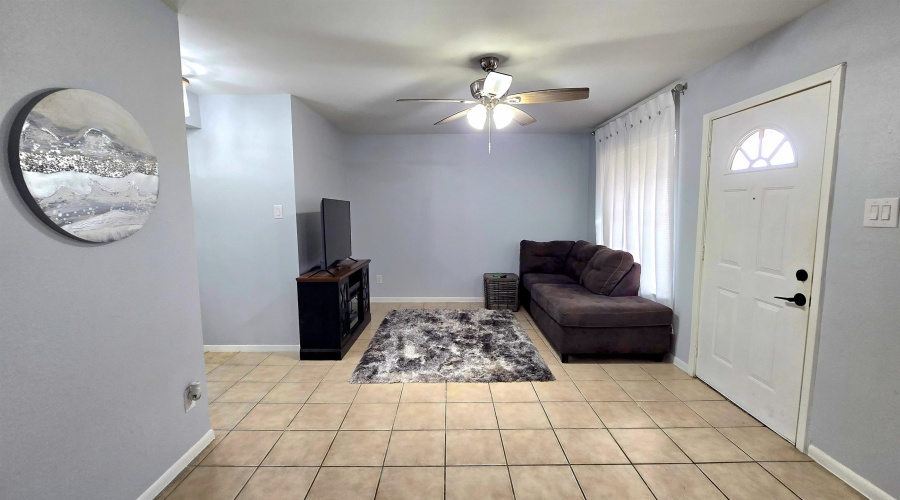 4902 Marcella Ave, Laredo, Texas 78041, 2 Bedrooms Bedrooms, 3 Rooms Rooms,1 BathroomBathrooms,Residential,For Sale,4902 Marcella Ave,20261904