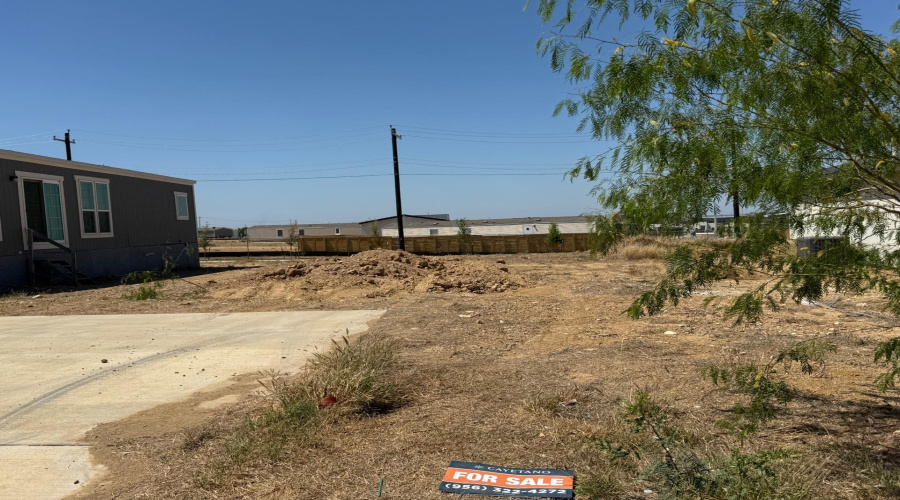 5106 Plasencia Ln., laredo, Texas 78046, 3 Bedrooms Bedrooms, 4 Rooms Rooms,1 BathroomBathrooms,Residential,For Sale,5106 Plasencia Ln.,20261909