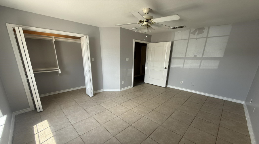 504 Viviana Cts, Laredo, Texas 78046-4612, 3 Bedrooms Bedrooms, 5 Rooms Rooms,2 BathroomsBathrooms,Residential,For Sale,504 Viviana Cts,20264464