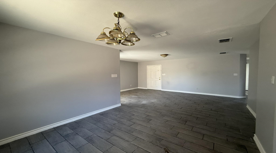 504 Viviana Cts, Laredo, Texas 78046-4612, 3 Bedrooms Bedrooms, 5 Rooms Rooms,2 BathroomsBathrooms,Residential,For Sale,504 Viviana Cts,20264464
