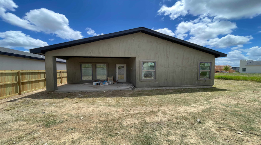 5414 Raven Dr., Laredo, Texas 78046, 3 Bedrooms Bedrooms, 4 Rooms Rooms,2 BathroomsBathrooms,Residential,For Sale,5414 Raven Dr.,20264466