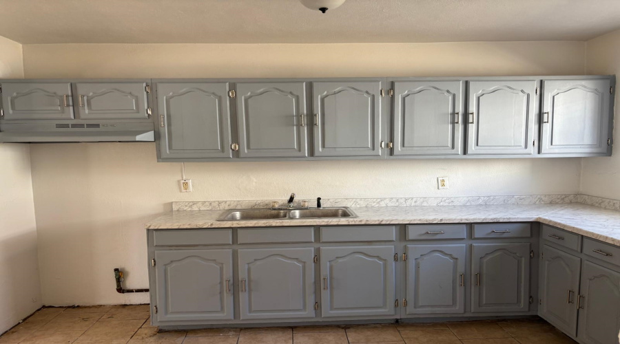 2303 Chacon St, Laredo, Texas 78043, 3 Bedrooms Bedrooms, 6 Rooms Rooms,1 BathroomBathrooms,Residential,For Rent,2303 Chacon St,20264468