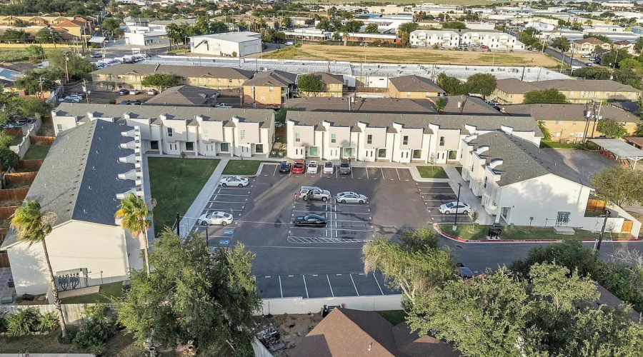 504 Gale Ct, Laredo, Texas 78041, 3 Bedrooms Bedrooms, 5 Rooms Rooms,2 BathroomsBathrooms,Residential,For Rent,504 Gale Ct,20264469