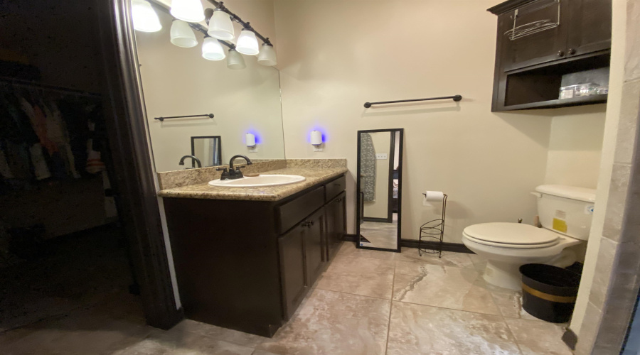 2033 Port San Angelo Dr, LAREDO, Texas 78045, 4 Bedrooms Bedrooms, 8 Rooms Rooms,2 BathroomsBathrooms,Residential,For Sale,2033 Port San Angelo Dr,20263300