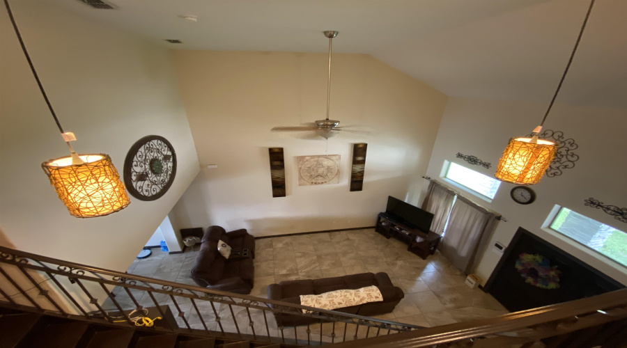 2033 Port San Angelo Dr, LAREDO, Texas 78045, 4 Bedrooms Bedrooms, 8 Rooms Rooms,2 BathroomsBathrooms,Residential,For Sale,2033 Port San Angelo Dr,20263300
